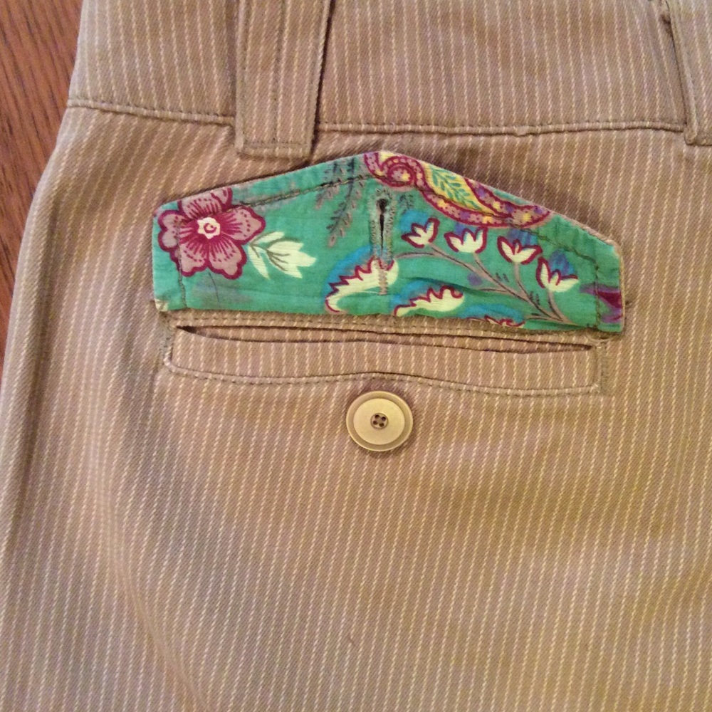 Fossil Cotton Bermuda shorts.